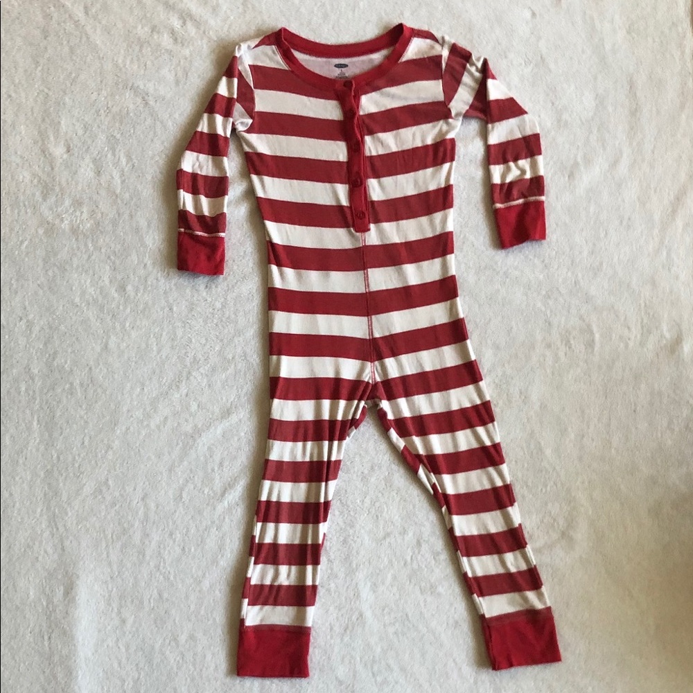 Girls red and white pajamas